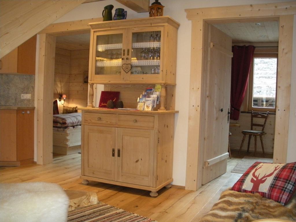 Ferienwohnung Chalet Edelweiss Montafon Sankt Gallenkirch Pokoj fotografie
